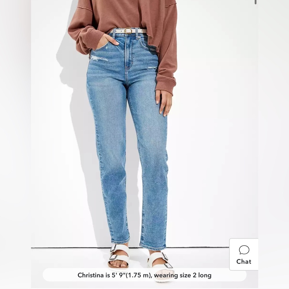 American Eagle NWT MOM straight Jean Distressed Size 14 stretch